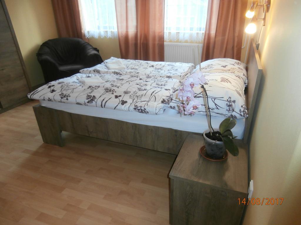 Apartman Aya Janov nad Nisou Εξωτερικό φωτογραφία